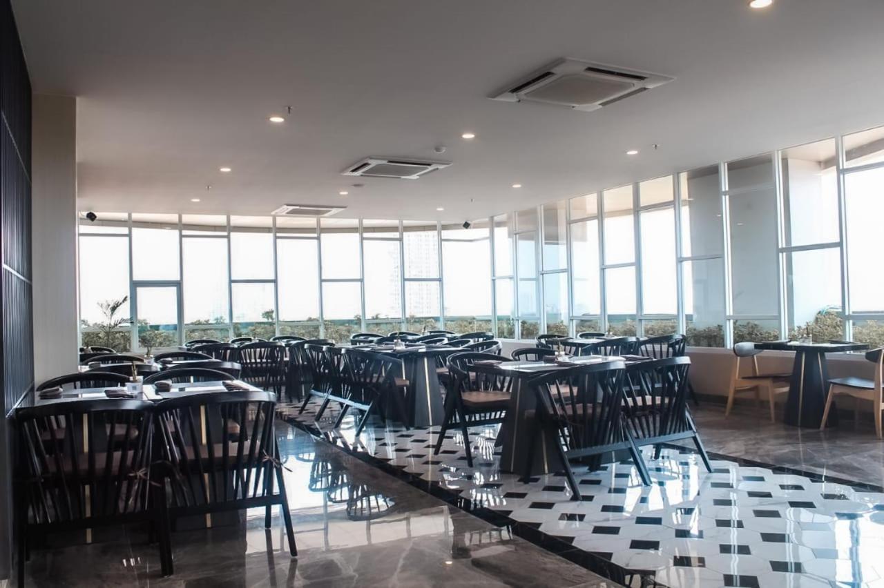Bess Mansion Hotel Surabaya Wonotjolo Exterior foto